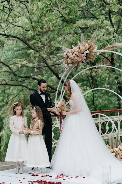 Wedding photographer Dmitriy Yurov (yurov). Photo of 9 June 2021