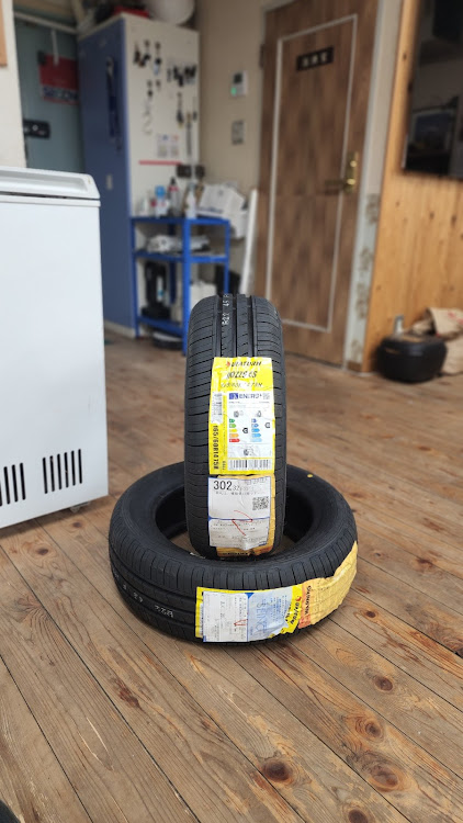 スプリンタートレノのAE86トレノ・タイヤ交換・手組みしてホイールを自ら傷つける・DIYに関するカスタム事例の投稿画像3枚目