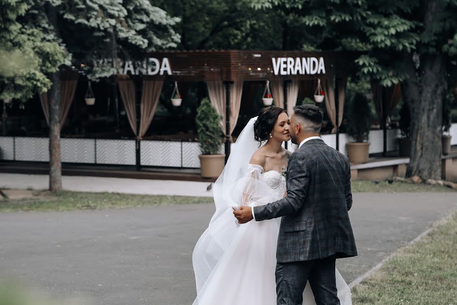 Fotógrafo de casamento Yuliya Dieva (dixon77). Foto de 30 de julho 2022