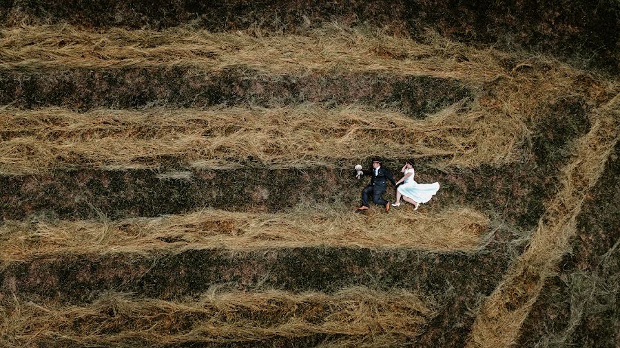 Fotógrafo de casamento Peter Dirga (dirgapeter). Foto de 28 de junho 2022