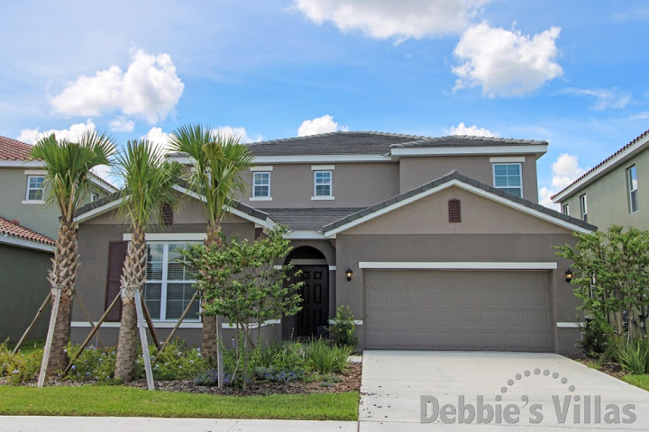 Orlando vacation villa, lake view from west-facing private pool, games room, gated Davenport resort