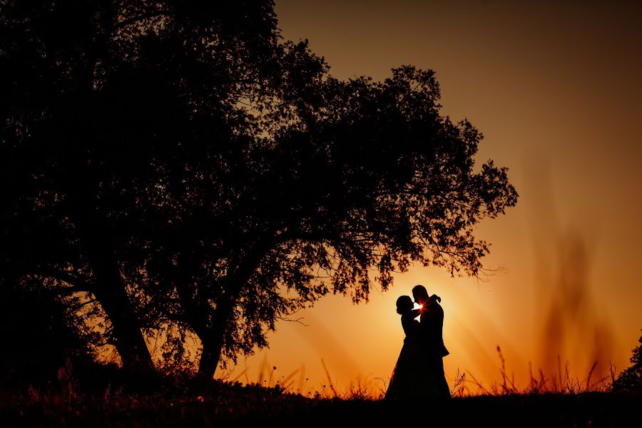 Fotografo di matrimoni Paweł Garbulski (pawelgarbulski). Foto del 17 marzo 2020