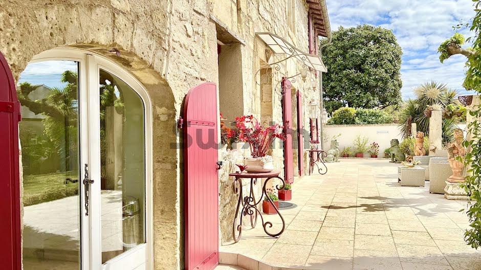 Vente maison 5 pièces 154 m² à Avignon (84000), 590 000 €