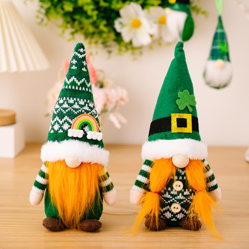 Title 7, Knitted striped green leaf faceless doll, perfe...