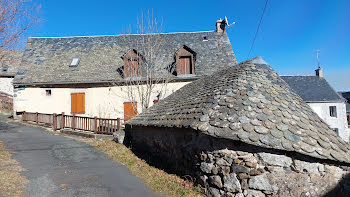 maison à Saint-Urcize (15)