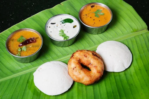 Idli Vada Mix (2 Idli - 1 Vada)