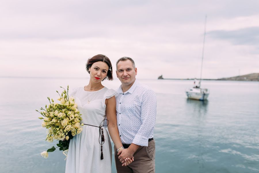 Fotografo di matrimoni Anna Sergeenko (anhenfeo). Foto del 4 agosto 2019