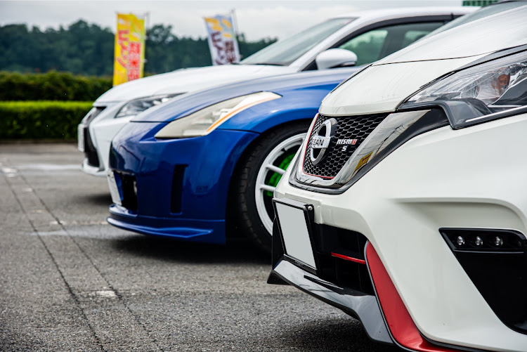 ノートのE12改・ノートnismo S・レクサスCT・Z33・NISSANに関するカスタム事例の投稿画像1枚目