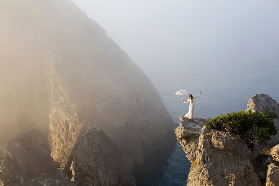 Photographe de mariage Sergey Titov (titov). Photo du 19 février 2020