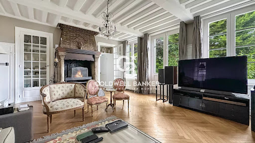 Maison avec jardin et terrasse 4