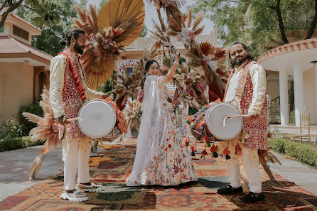 Fotógrafo de casamento VIJU KHATRI (papaji). Foto de 16 de setembro 2023