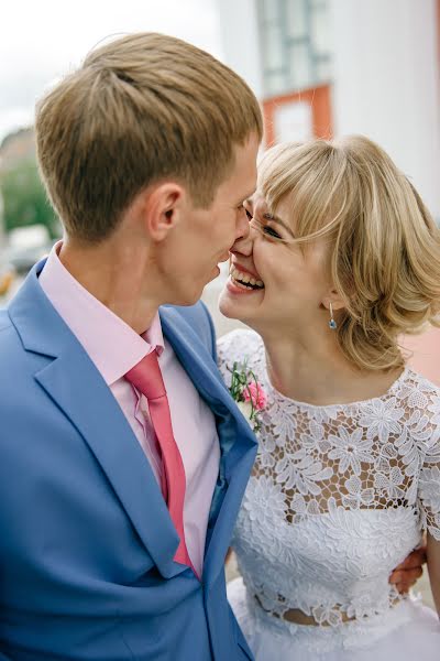 Fotógrafo de casamento Anna Sposobina (focustudio). Foto de 17 de abril 2017