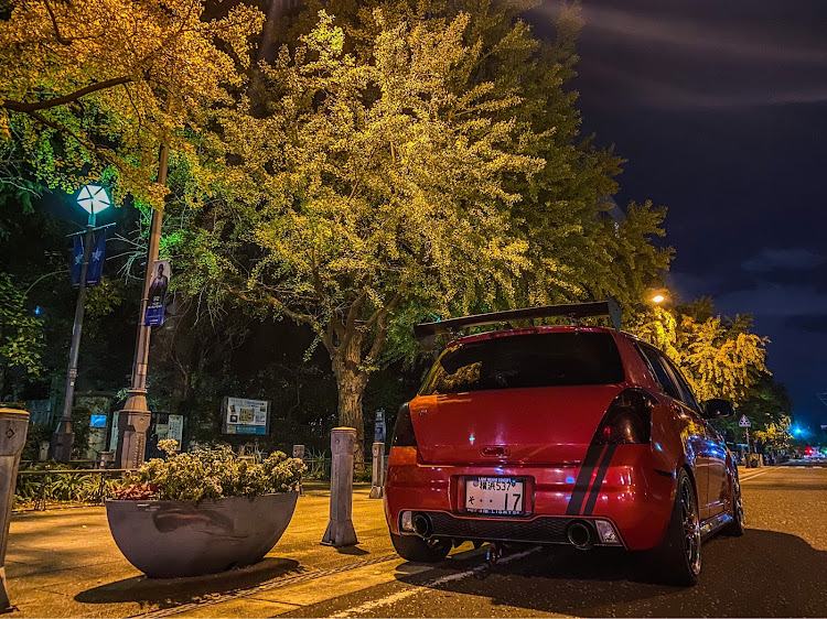 スイフトスポーツのS.H.I.L.I.S.・横浜スタイル・2020ベストショット・目指せPickUpCars・midnight driveに関するカスタム事例の投稿画像2枚目