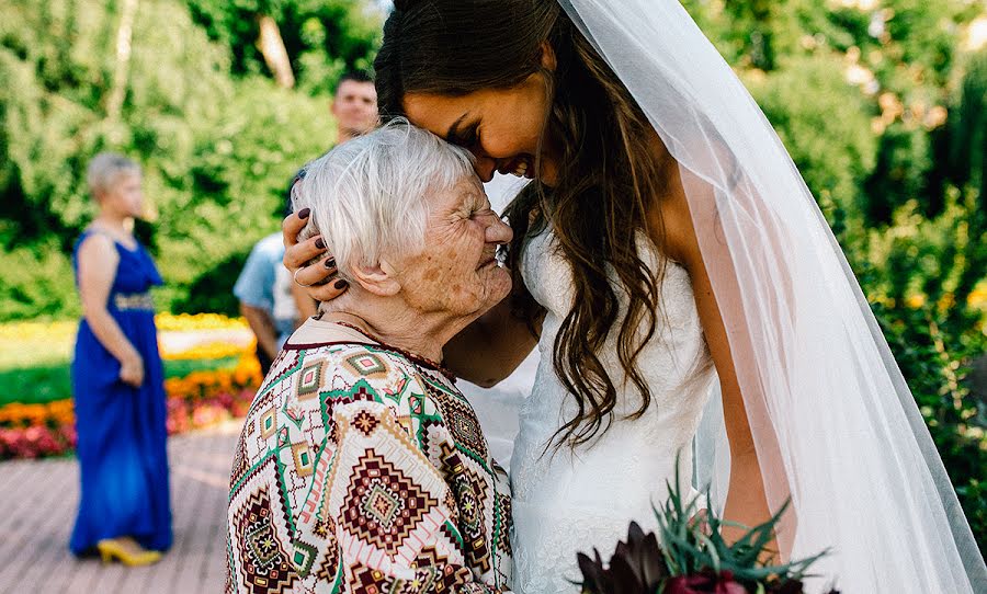 Fotografo di matrimoni Vitya Lysenkov (slowww). Foto del 31 luglio 2016