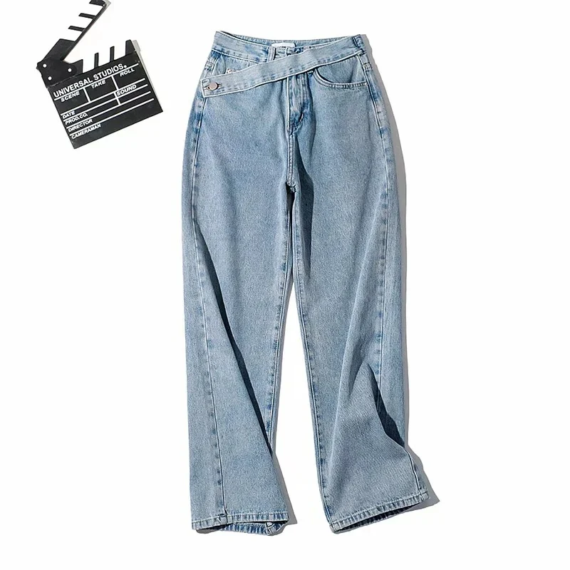 High waisted jeans with sloping waistband, sculpts and flatters your figure, comfortable and stylish, perfect for everyd