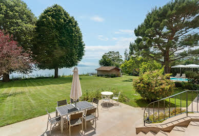 House with garden and terrace 3