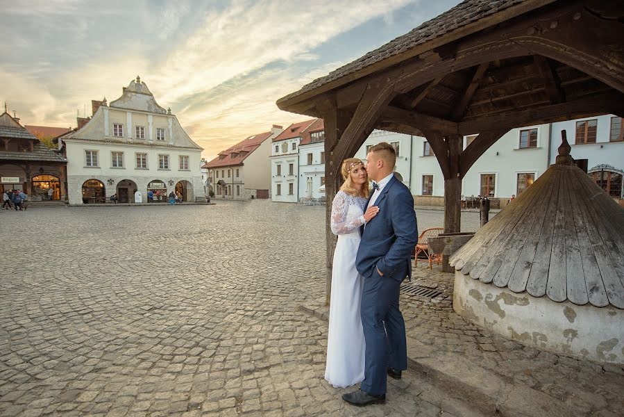 Kāzu fotogrāfs Błażej Leśkiewicz (fotografiachwil). Fotogrāfija: 12. novembris 2020