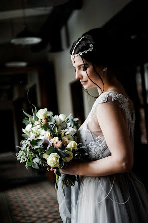 婚禮攝影師Nadya Denisova（denisova）。2018 3月5日的照片