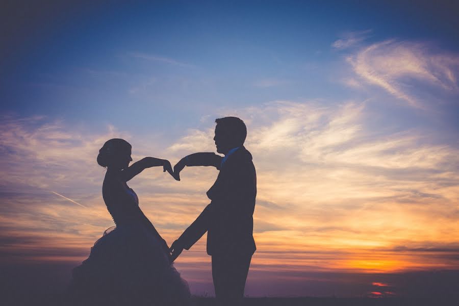 Fotografo di matrimoni Ákos Jurás (jurasakos). Foto del 12 gennaio 2016