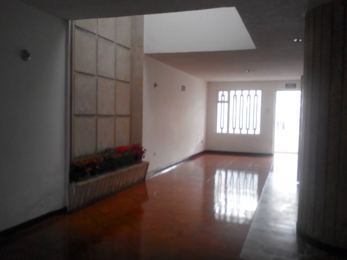 Casa En Arriendo - San Fernando, Bogota