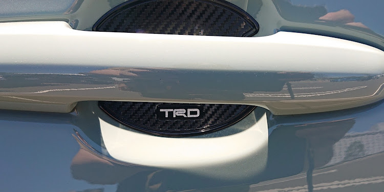 RAV4のTRDドアハンドルプロテクターに関するカスタム事例の投稿画像1枚目