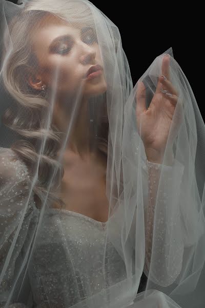 Wedding photographer Olga Ukrainec (photofocus125). Photo of 10 April 2023