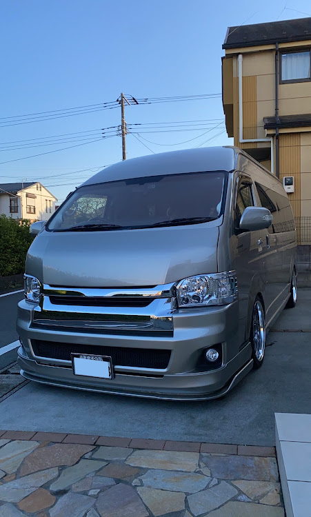 ハイエースの洗車・10月も宜しくお願いします・緊急事態宣言解除・秋の交通安全週間・久しぶりのお出掛けに関するカスタム事例の投稿画像1枚目