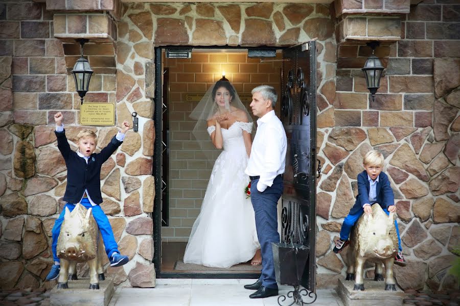 Wedding photographer Nikolay Kaveckiy (nikolaykavecky). Photo of 10 February 2019