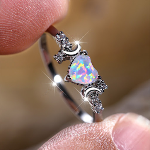 Title 1, New Love Moon Three Claw Ring On Both Sides Sim...