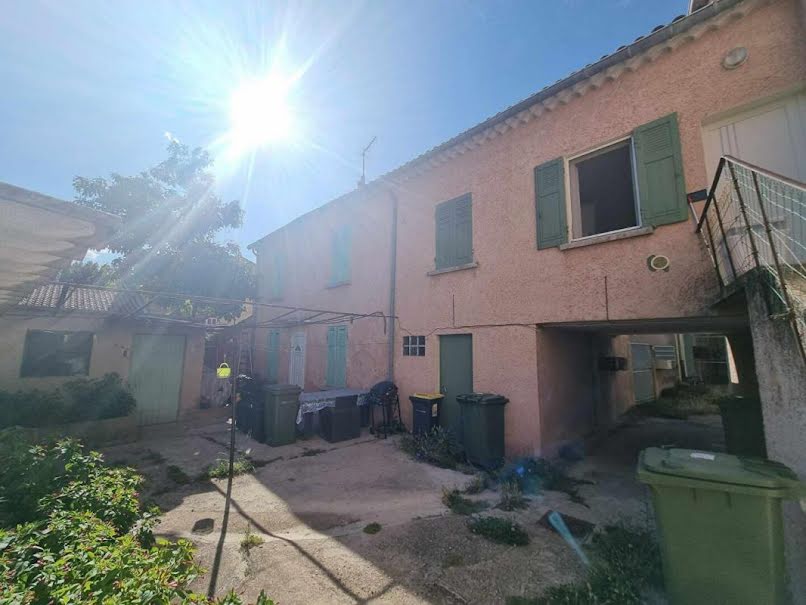 Vente maison 10 pièces 267 m² à Sorgues (84700), 377 000 €