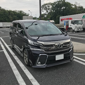 ヴェルファイア GGH30W