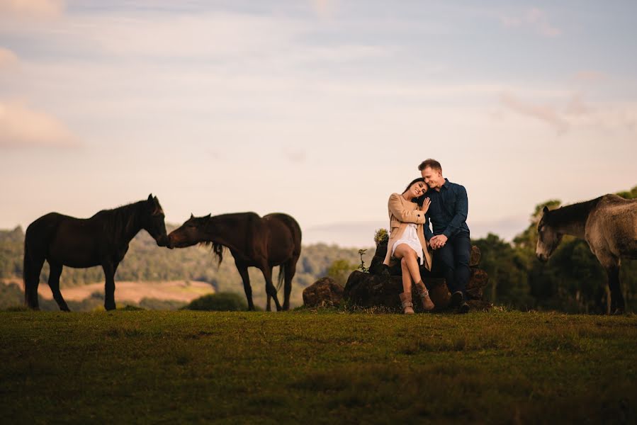 Wedding photographer Júlio Crestani (crestani). Photo of 5 June 2016