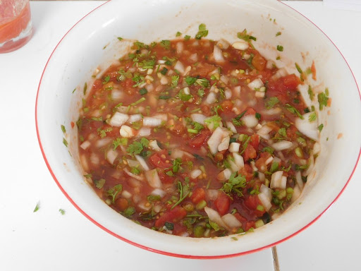 Fast & Simple Fresh Salsa.