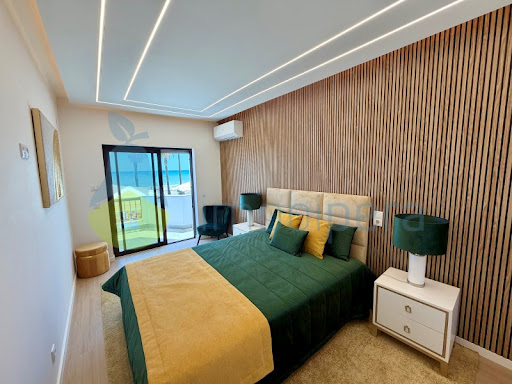 Apartment with terrace 3