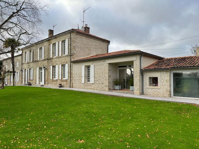 Vente maison 7 pièces 364 m² à Saint-Martial (07310), 472 500 €