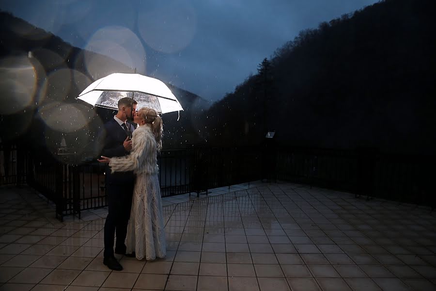 Wedding photographer Gyula Boros (borosgyula). Photo of 6 December 2023