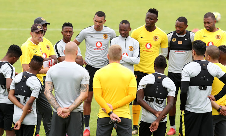 Kaizer Chiefs Italian coach Giovanni Solinas in a team discussion with the players and the technical staff before training their base in Naturena, south of Johannesburg on October 31, 2018.