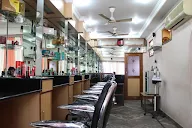 Deluxe Mens Beauty Parlour photo 1