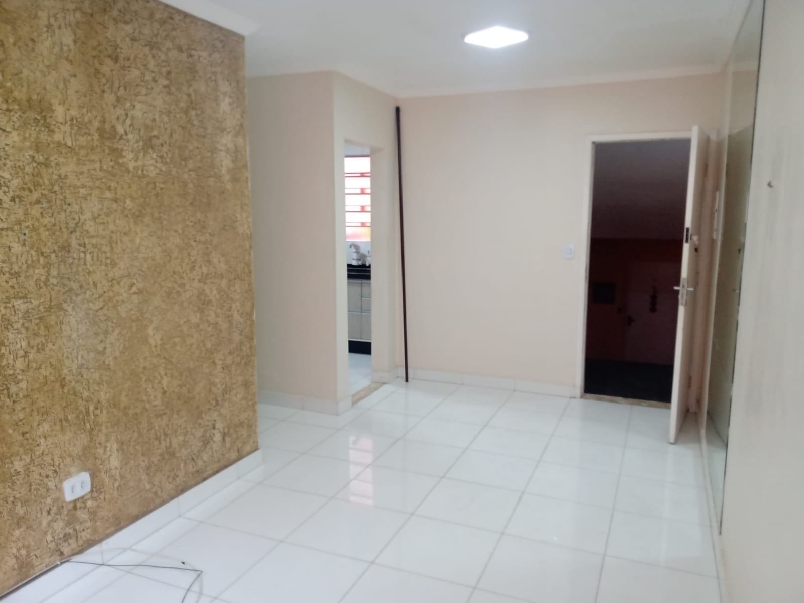 Apartamento à venda com 2 quartos, 60m² - Foto 6