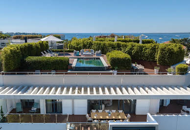 Appartement avec terrasse et piscine 2