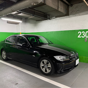 3シリーズ セダン 325i