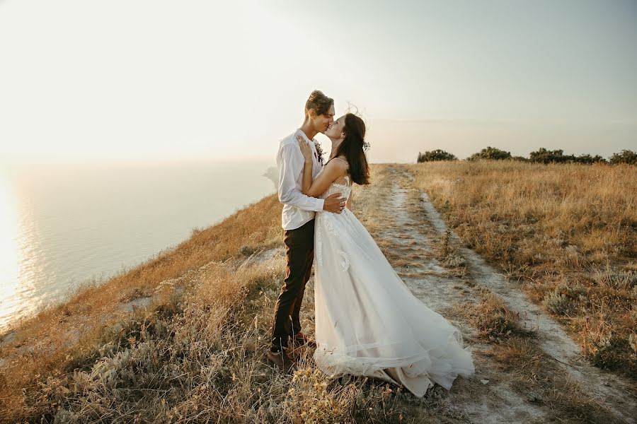 Photographe de mariage Alena Kasho (positivefoto). Photo du 17 avril 2023