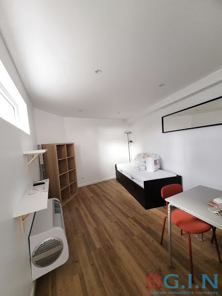 Location meublée appartement  19.86 m² à Rouen (76000), 460 €