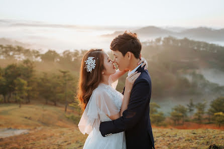 Fotógrafo de casamento Quốc Võ (quocvophoto). Foto de 24 de maio 2023