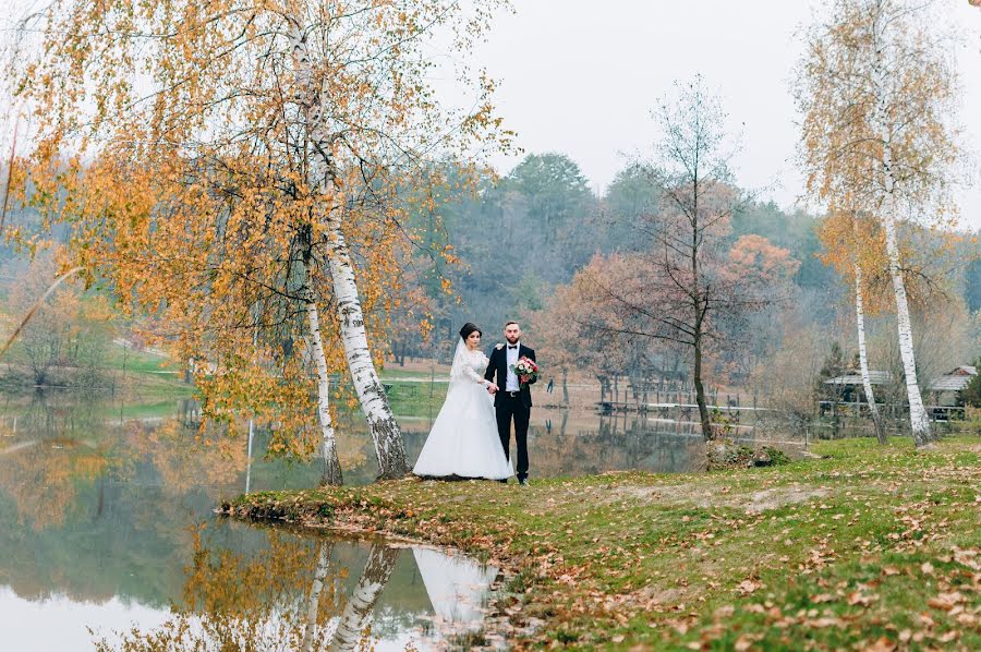 Fotógrafo de casamento Iwan Dorowski (photoid). Foto de 11 de março 2018