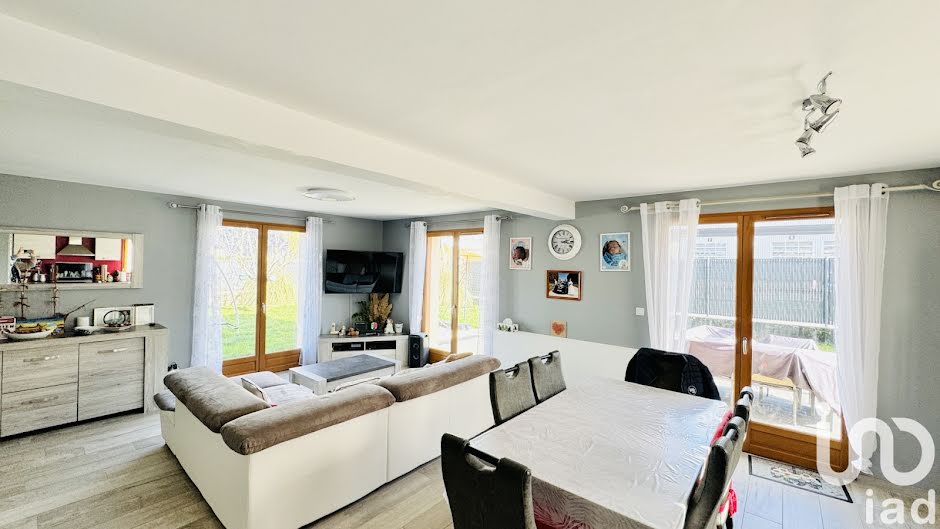 Vente maison 5 pièces 104 m² à Saint-Pierre-en-Faucigny (74800), 450 000 €