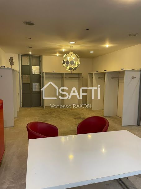 Vente locaux professionnels 2 pièces 56 m² à Pons (17800), 39 500 €