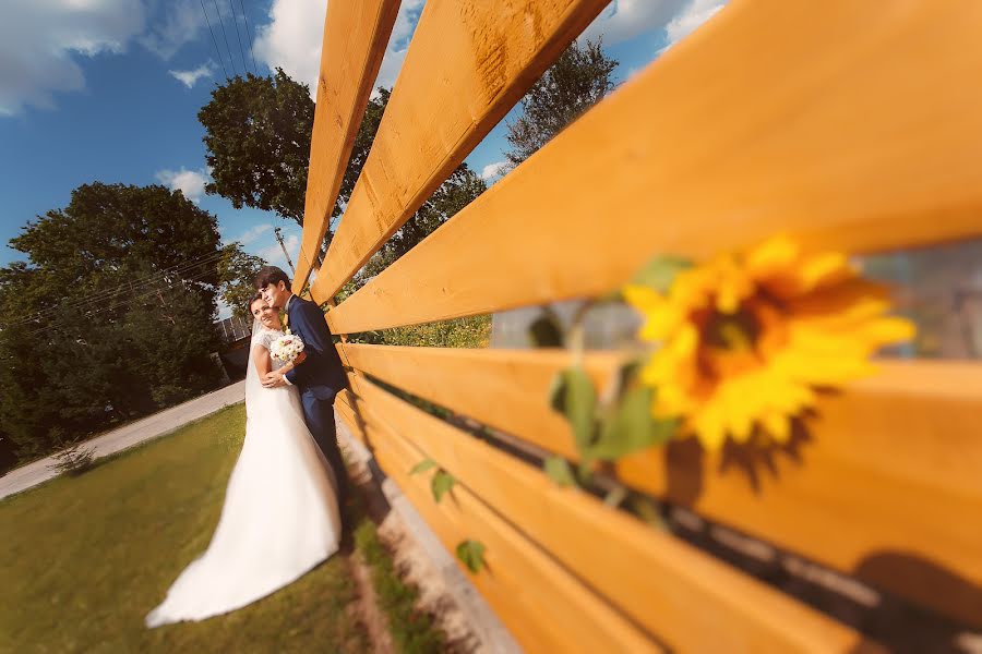 Wedding photographer Dmitriy Pyzhov (roadmen). Photo of 26 July 2014