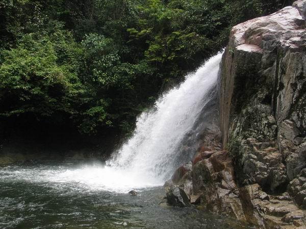 Air terjun Sekayu di Terengganu yang sangat cantik.