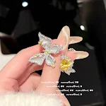 Butterfly yellow zirconia open